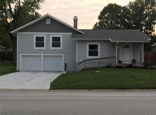 40 Kimberly Ln, Saint Peters, MO