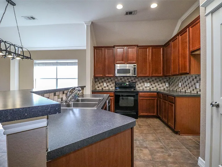 1501 Canvasback — Photo 6