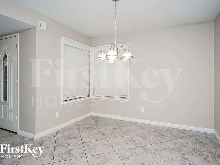 2406 El Cid Ct — Photo 5