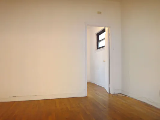 Rented by Paley Management | media 10