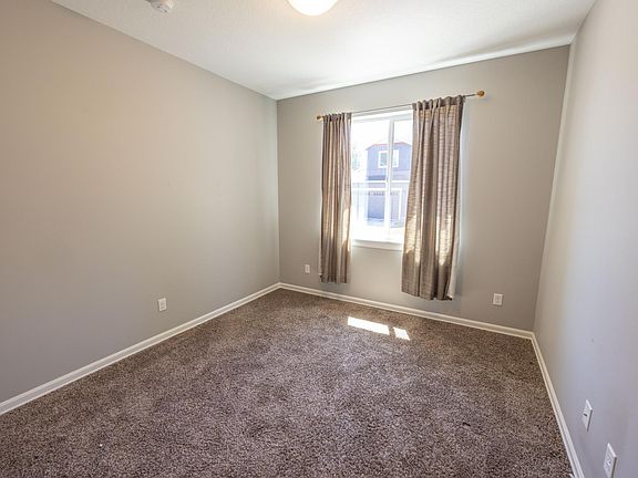 4th image of 10200 NE 44th Ct