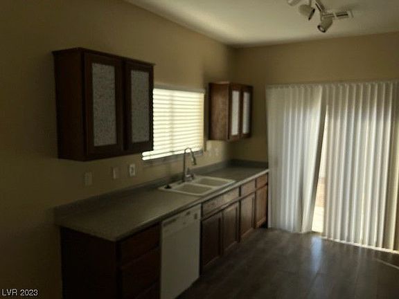 5th image of 2783 Canonero St