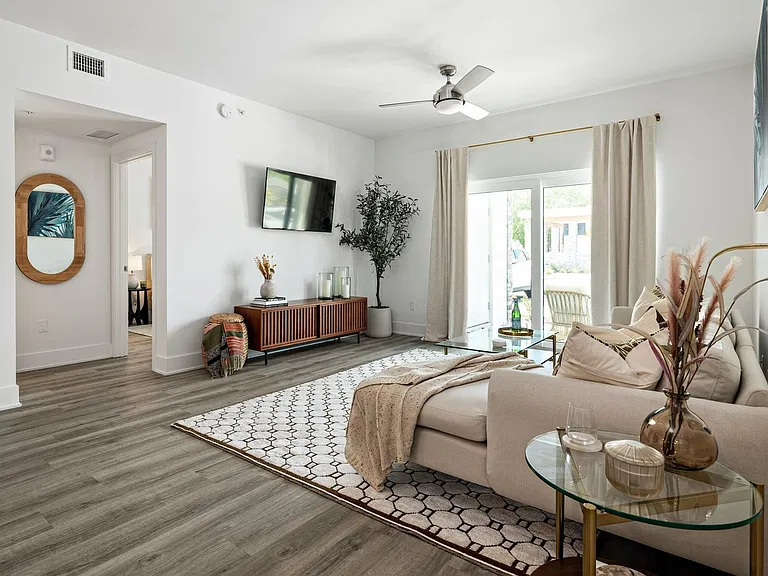Reserve Jensen Beach