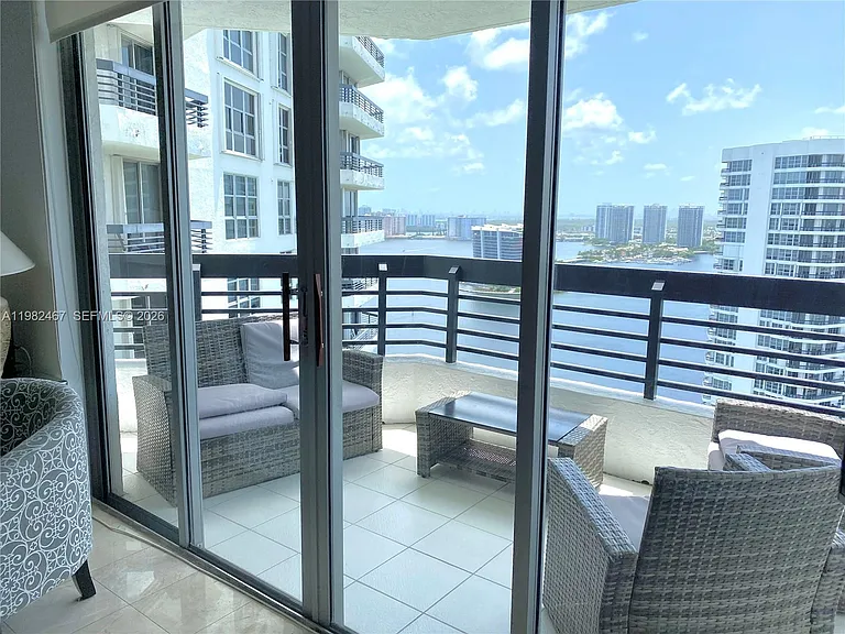 3500 Mystic Pointe Dr #3103 — Photo 19