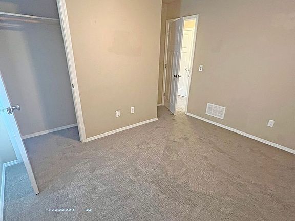 4th image of 342 Stone Fly Dr