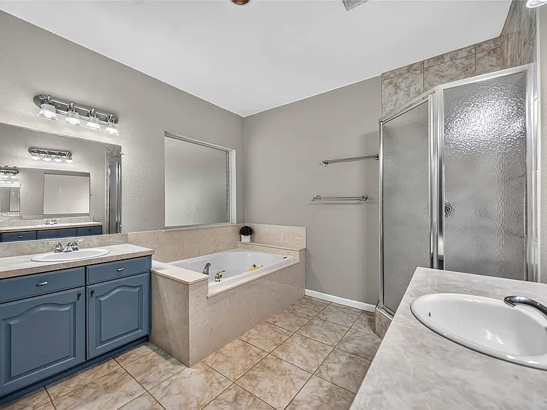 22962 Volga Dr — Photo 22