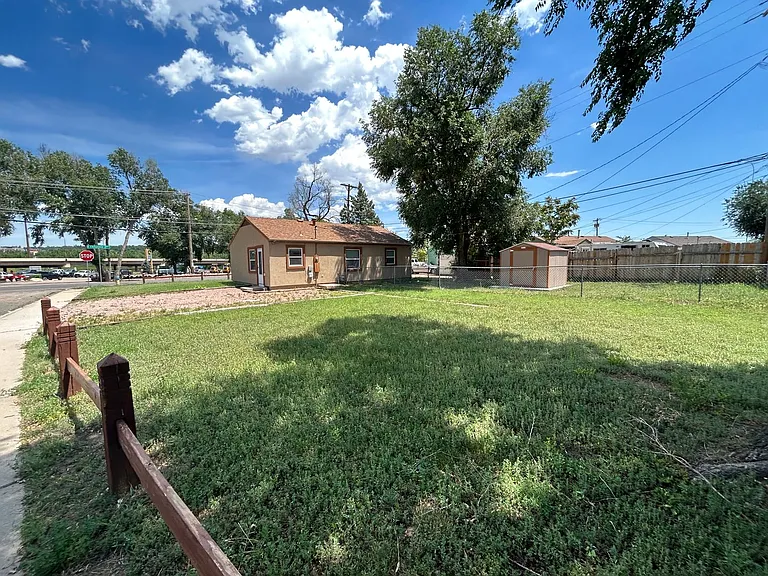 1201 E Cheyenne Rd — Photo 3