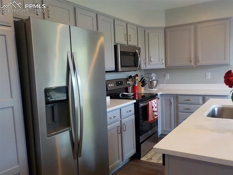 8228 Firethorn Dr — Photo 7
