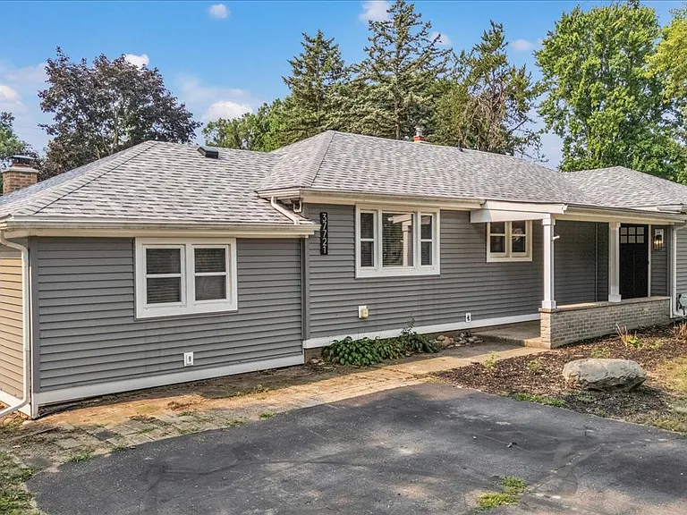 37721 Grantland St — Photo 10