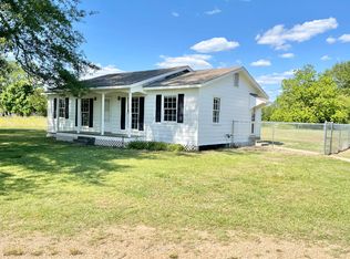 1877 Hughes Rd, Columbus, MS 39702