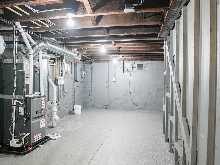 2600 Mura St — Photo 10