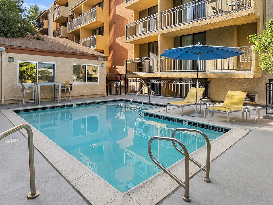 Ariel Court Apts