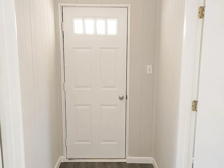 221 Branch St — Photo 12