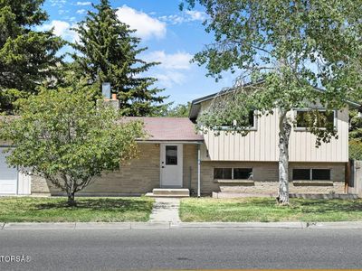 475 W Kelly Ave, Jackson, WY, 83001