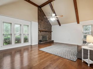 8036 Winding Creek Dr, Germantown, TN 38138