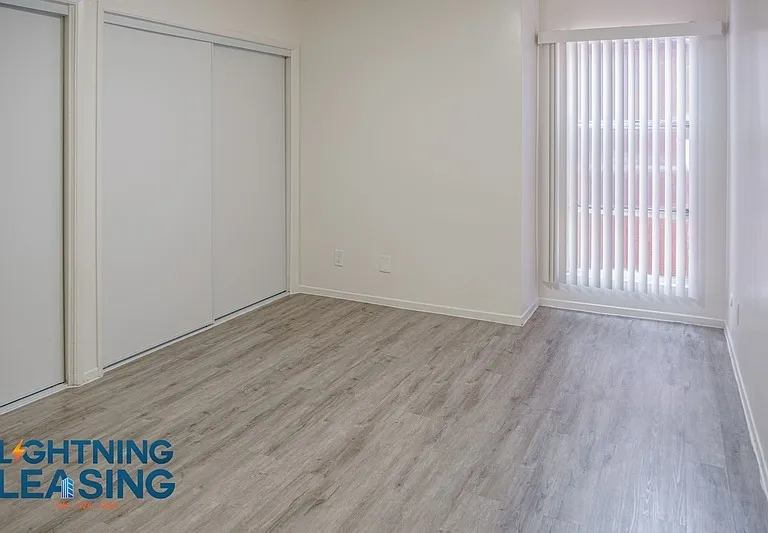915 N Wilton Pl #304 — Photo 9