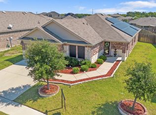 824 Costlow Ln, Fate, TX 75189