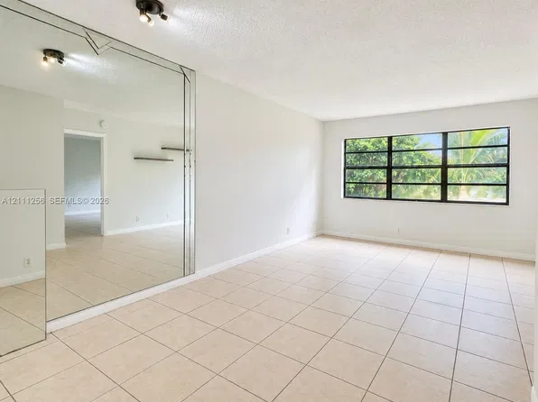 11213 Royal Palm Blvd #11213, Pompano Beach, FL 33065