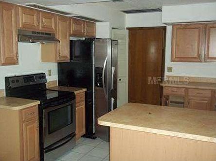 2nd image of 2453 W Greenlawn Rd