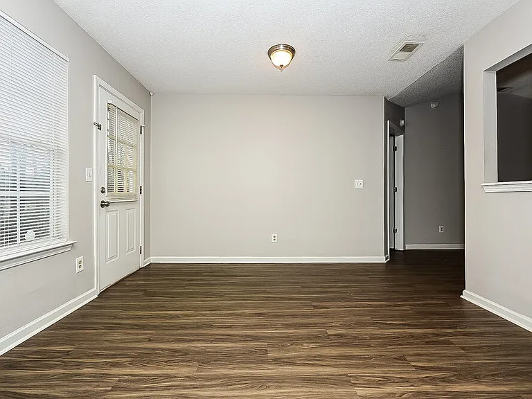 236 Brandon Ridge Cir — Photo 4
