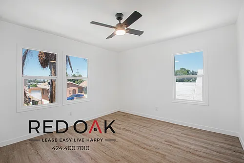 1212 E 76th Pl #7 Photo 1
