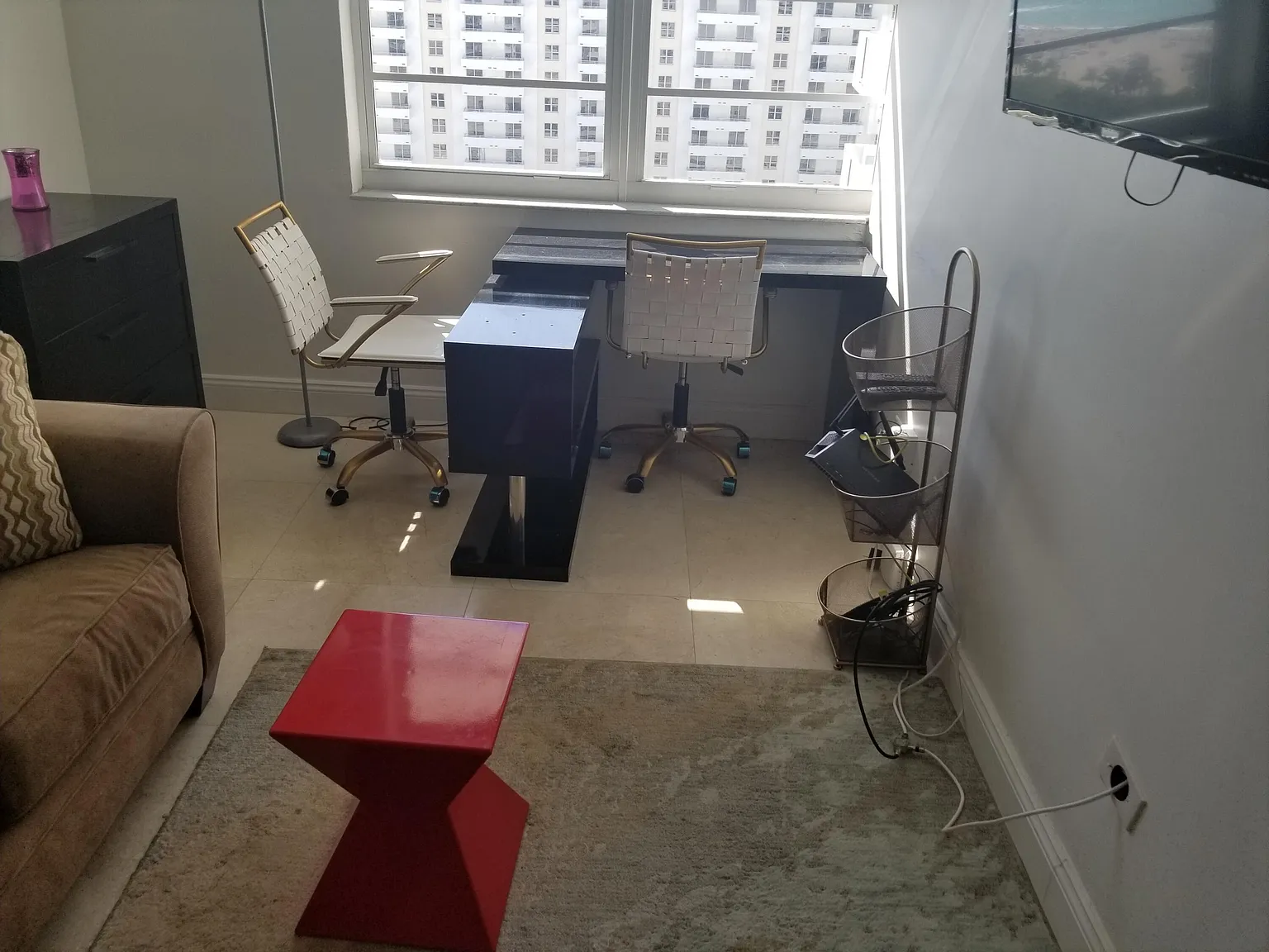 The Decoplage Condominium — Photo 4