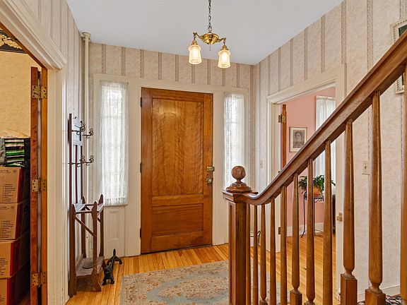 3rd image of 26 Lincoln Street