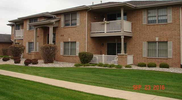 1st image of 9814 Wildwood Ct Unit 2-D