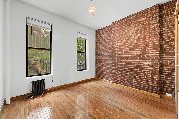 Rented by REAL New York | media 28