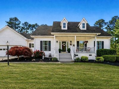 317 Green Oaks Rd, Greenwood, SC, 29649
