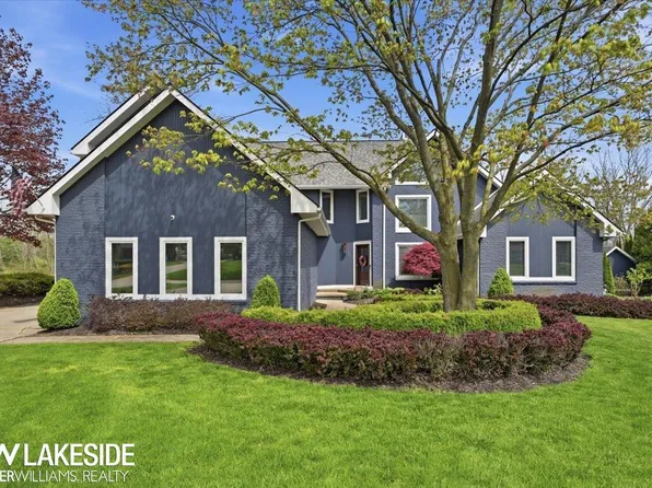 61030 Miriam Dr, Washington, MI 48094