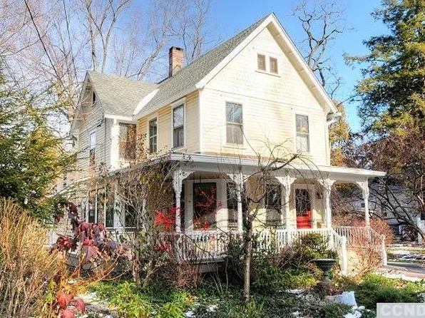 23 South St, Rhinebeck, NY 12572