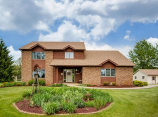 9407 Garman Rd, Leo, IN 46765