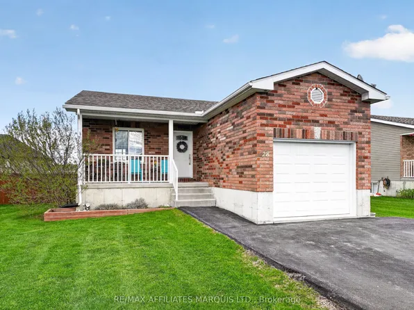 28 Cherry Ave, South Stormont, ON K0C 1P0