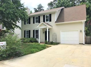 37 Park Village Ln, Greensboro, NC 27455