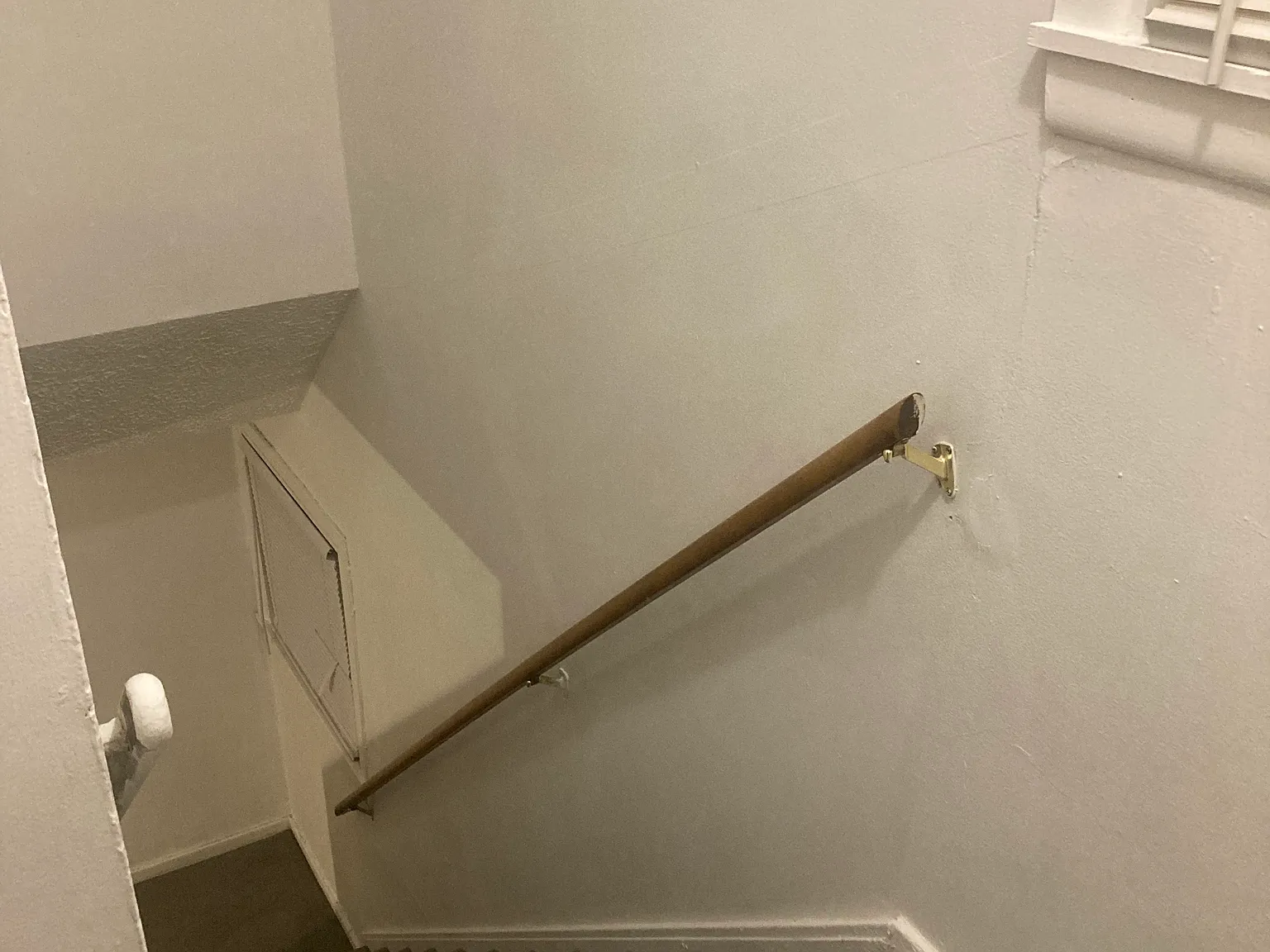 2 bed, 900 sqft, $975 — Photo 2