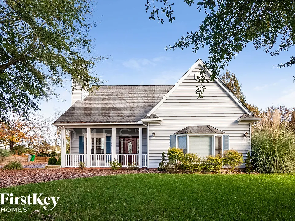 4228 Collingham Dr