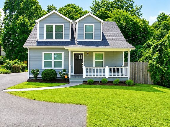 2nd image of 2028 Jones Cir