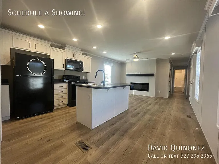701 W Mill St #137 — Photo 2