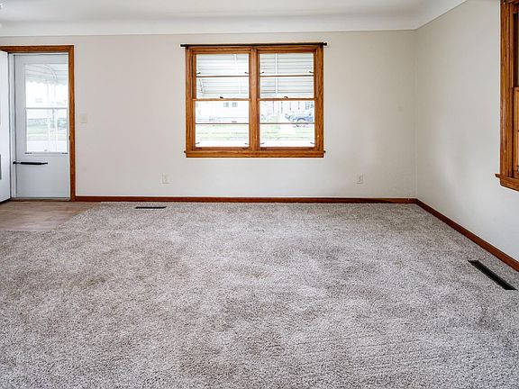 5th image of 1704 Croghan St
