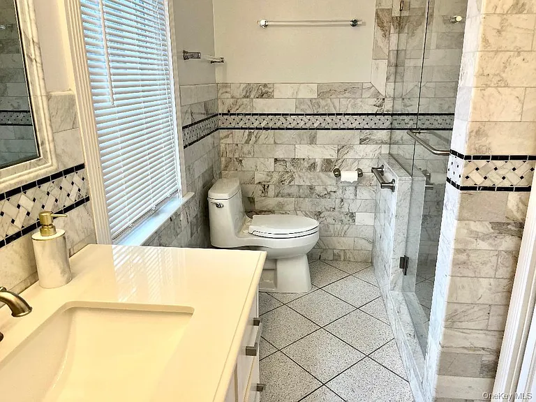 11 Delaware Ave — Photo 15