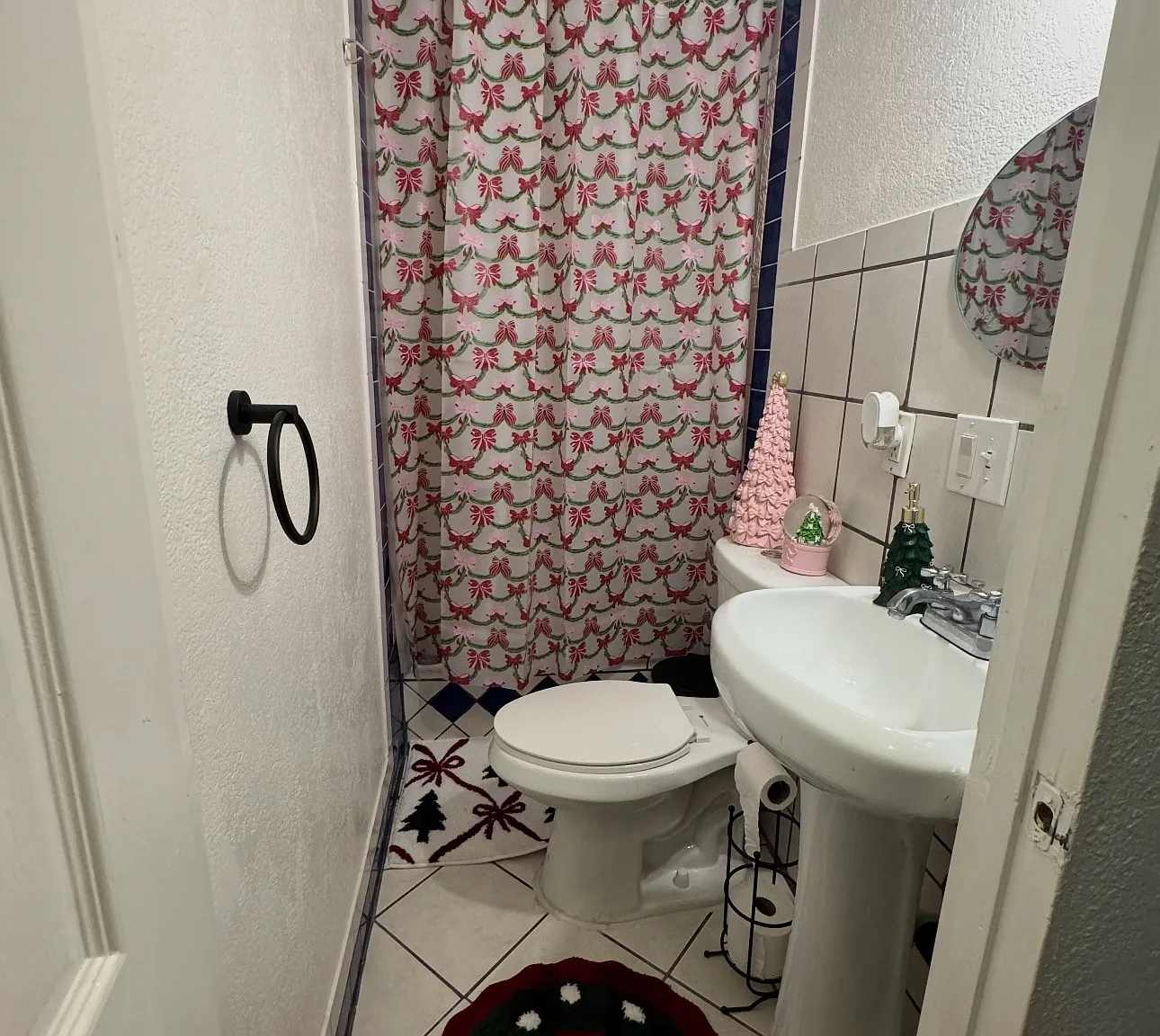 2 bed, 700 sqft, $2,450 — Photo 2