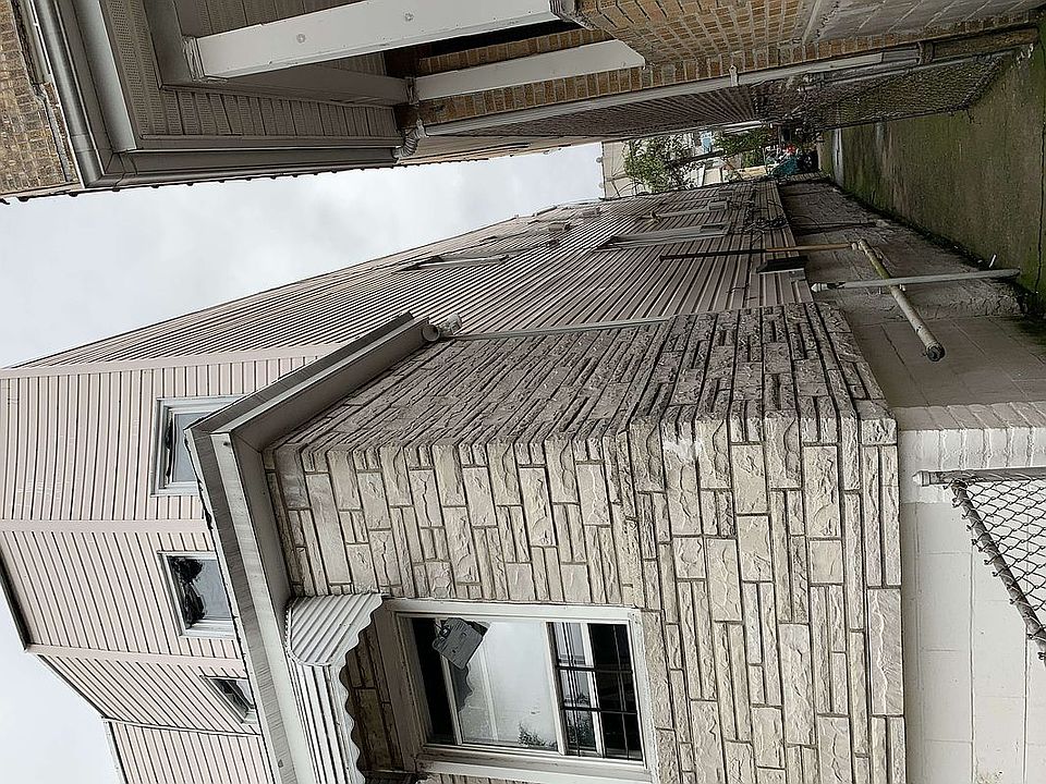 2nd image of 1111 Olmstead Ave Floor 1