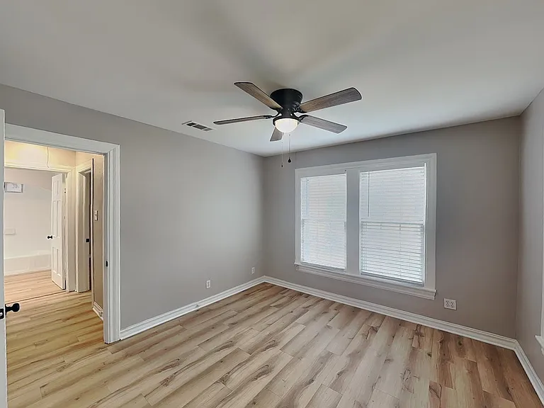 3113 Clary Ave — Photo 10