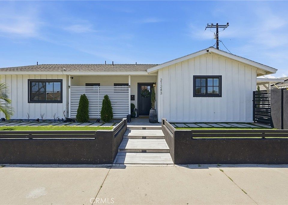 1st image of 21243 Wilder Ave