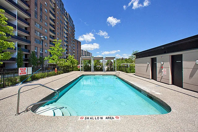 190 Clark Blvd — Photo 18