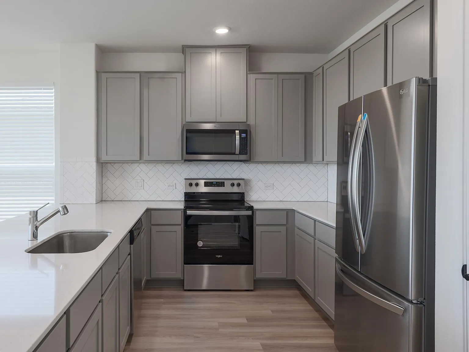 4 bed, 1678 sqft, $2,700 — Photo 4
