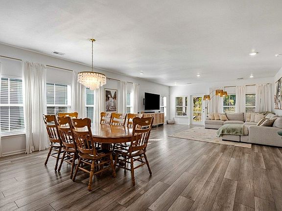 2nd image of 2074 Santa Maria St.