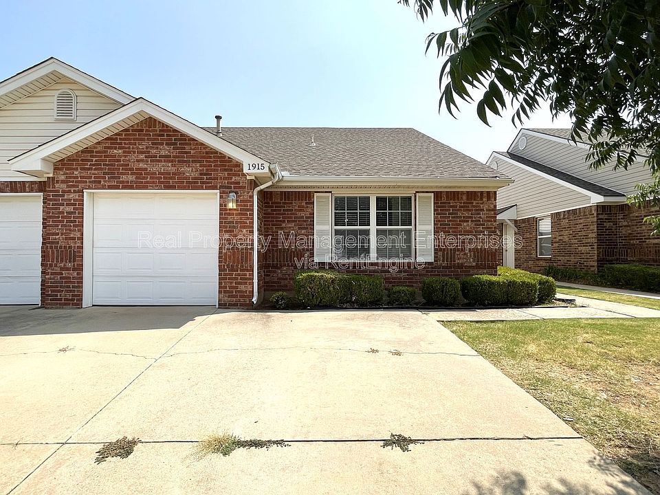 1st image of 1915 Leeds Ln