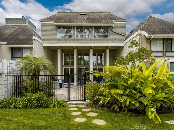 4195 Davis Cup Dr, Huntington Beach, CA 92649